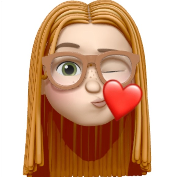 Meet your Posher, Andrea - Picture 2 of 3